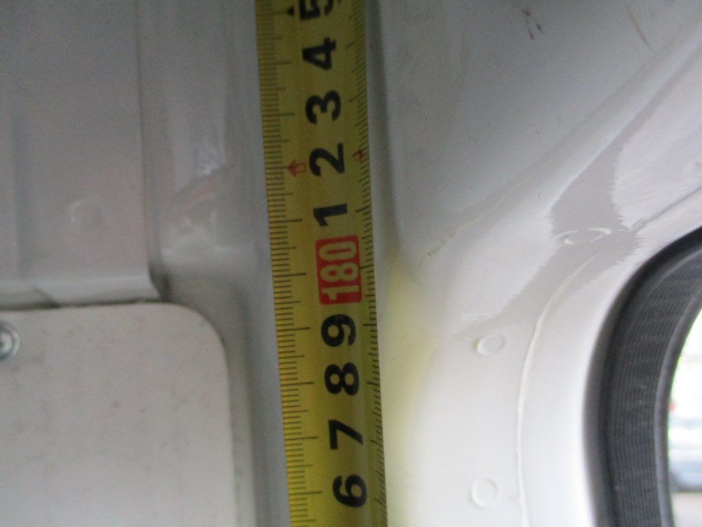 Panel van Iveco Daily 35S16 Hi Matic: picture 10