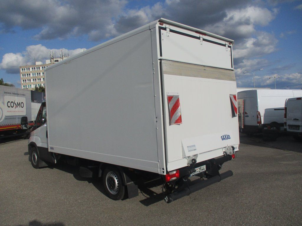 Iveco Daily 35S16 mit LBW - Closed box van: picture 4 Iveco Daily 35S16 mit LBW - Closed box van: picture 4