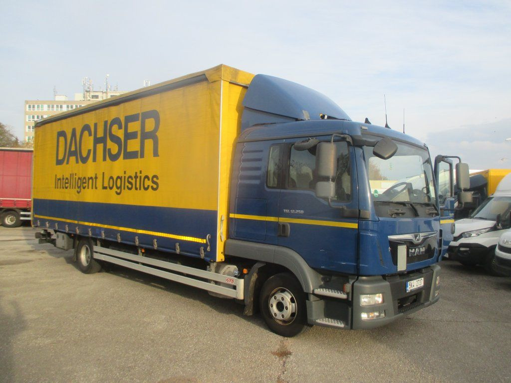 MAN TGL 12.250 - Curtain side truck: picture 3 MAN TGL 12.250 - Curtain side truck: picture 3