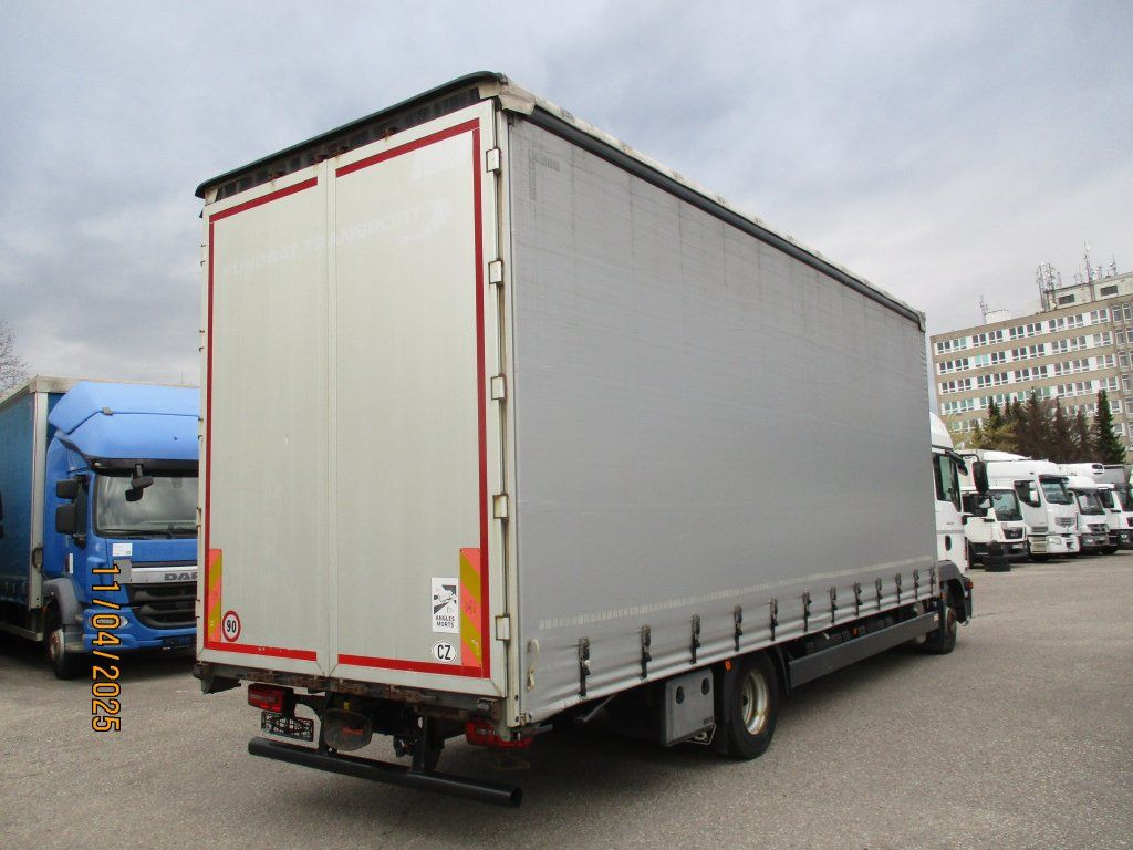 MAN TGL12.250 - Curtain side truck: picture 5 MAN TGL12.250 - Curtain side truck: picture 5
