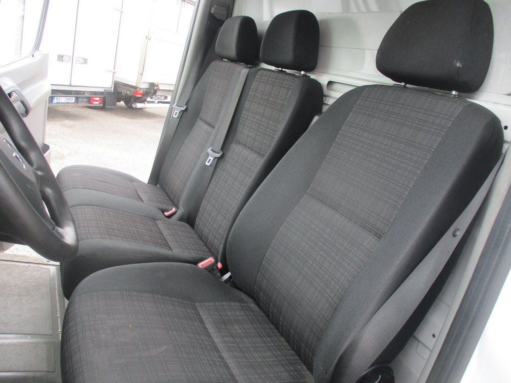 Closed box van Mercedes-Benz Sprinter 513 CDi mit LBW: picture 14