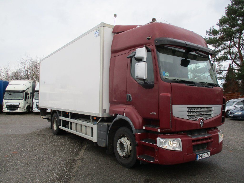 Renault Premium 460 - Box truck: picture 3 Renault Premium 460 - Box truck: picture 3