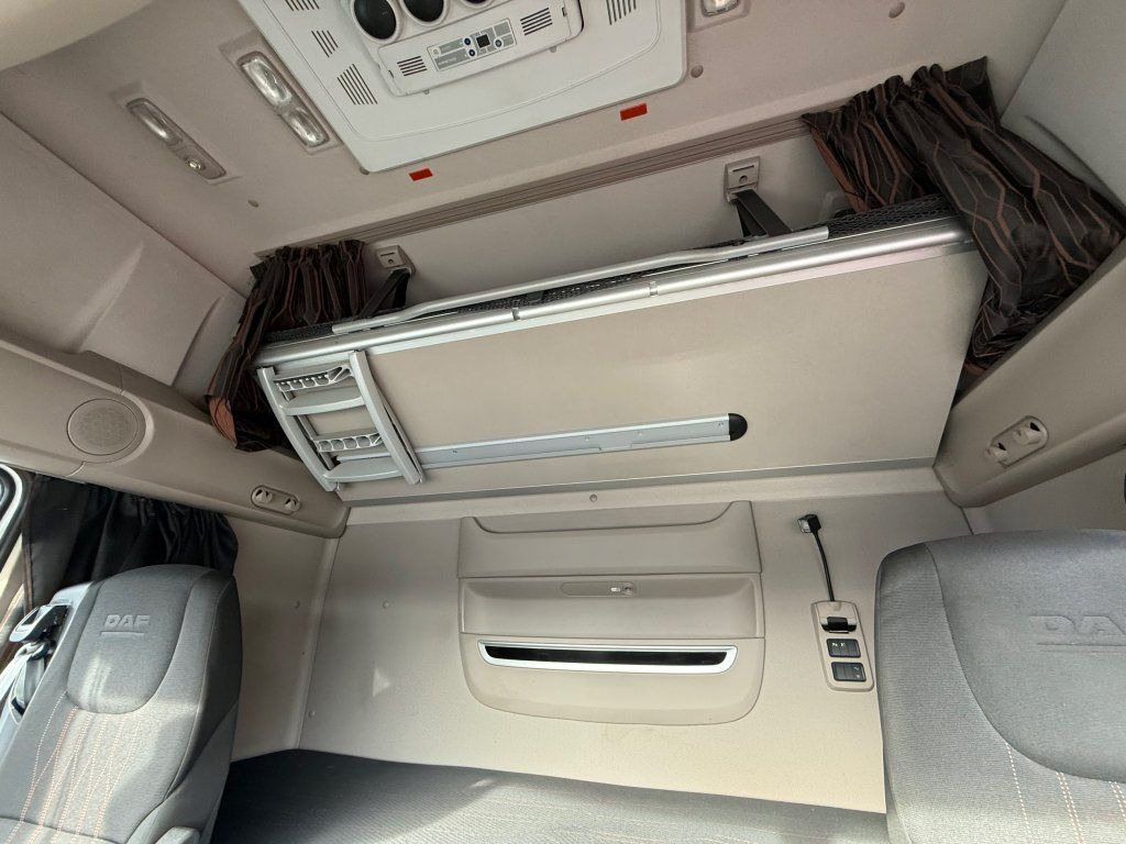 Tractor truck DAF XF480 Superspacecab SSC lowdeck: picture 14 Tractor truck DAF XF480 Superspacecab SSC lowdeck: picture 14