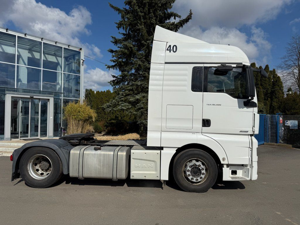 MAN TGX18.500 XLX EURO 6 - Tractor truck: picture 3 MAN TGX18.500 XLX EURO 6 - Tractor truck: picture 3