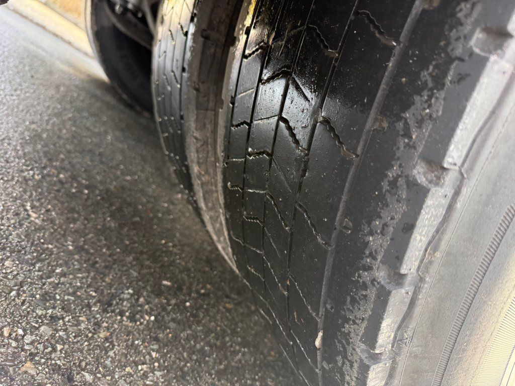 Tractor truck Mercedes-Benz 1845 Actros EURO 6: picture 9 Tractor truck Mercedes-Benz 1845 Actros EURO 6: picture 9