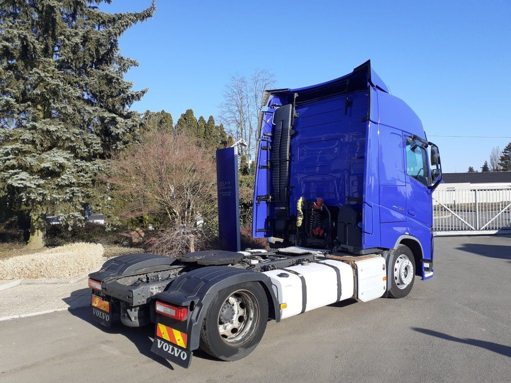 Volvo FH500 XL EURO 6 MEGA/lowdeck - Tractor truck: picture 4 Volvo FH500 XL EURO 6 MEGA/lowdeck - Tractor truck: picture 4