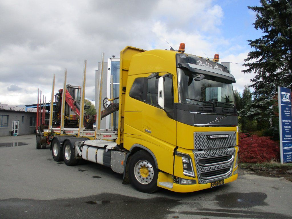 Volvo FH 16 750 6x4 + Fliegl - Logging truck, Crane truck: picture 3 Volvo FH 16 750 6x4 + Fliegl - Logging truck, Crane truck: picture 3
