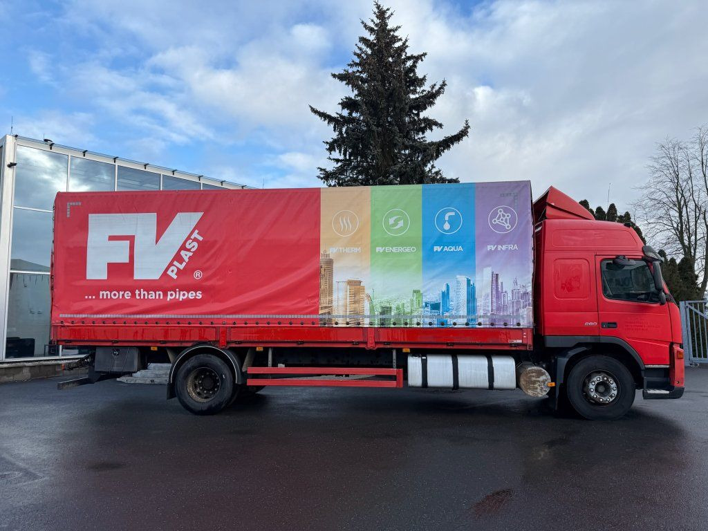 Volvo FM260 EURO 3 - Curtain side truck: picture 3 Volvo FM260 EURO 3 - Curtain side truck: picture 3