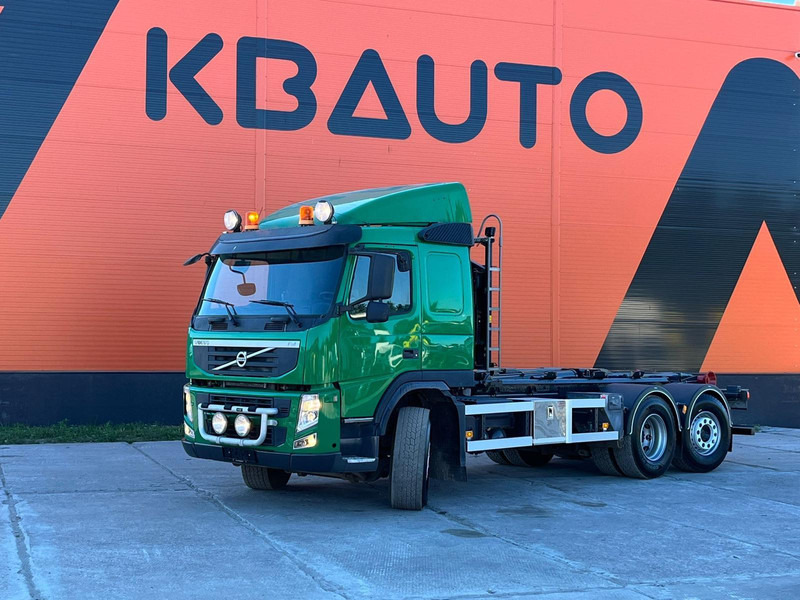 Volvo FM 450 | Hiab XR 17 ton | L=5300 mm - Hook lift truck: picture 1 Volvo FM 450 | Hiab XR 17 ton | L=5300 mm - Hook lift truck: picture 1