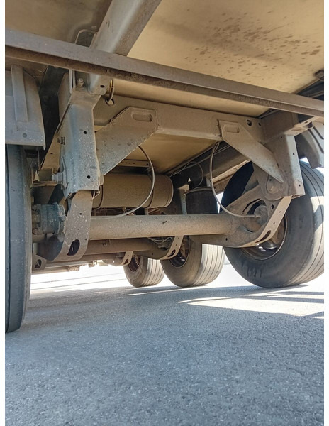 Refrigerator semi-trailer LAMBERET: picture 6 Refrigerator semi-trailer LAMBERET: picture 6