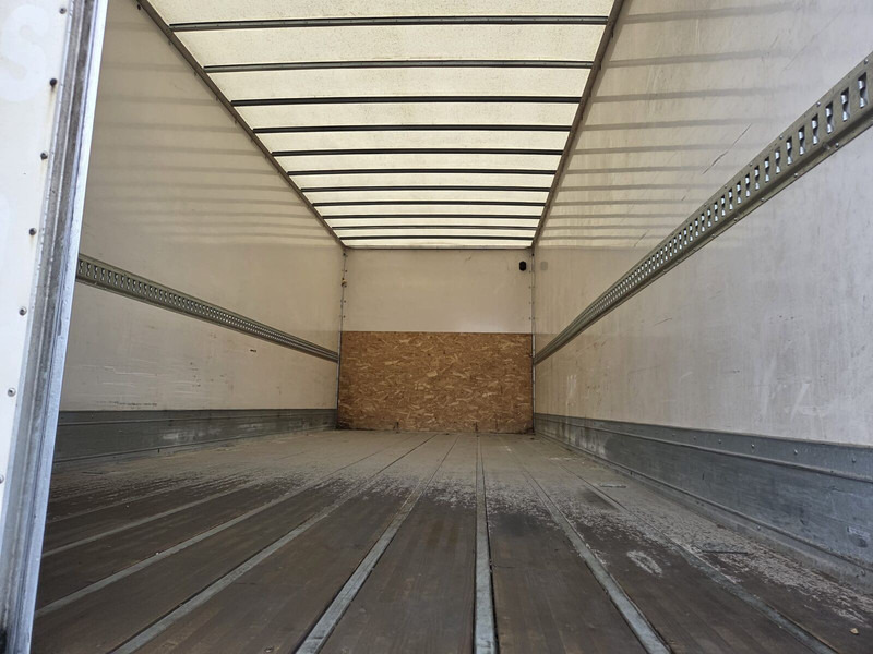 Renault Premium 380dxi - Box truck: picture 5 Renault Premium 380dxi - Box truck: picture 5