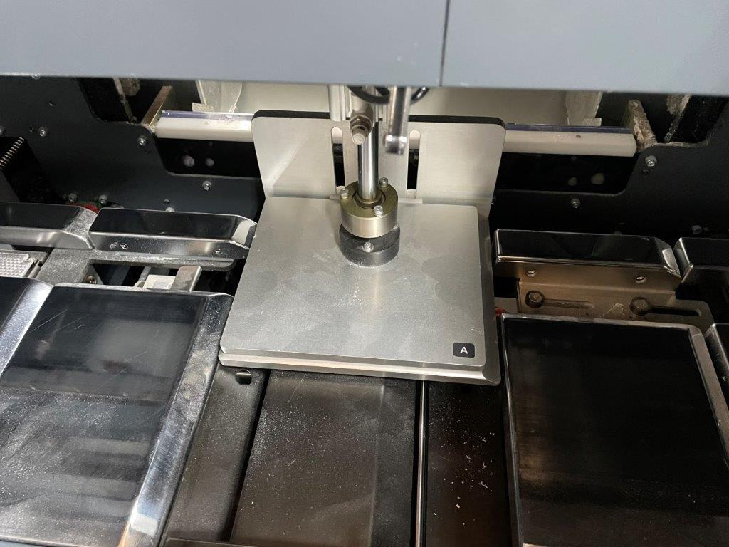 Horizon HT-30 C automatic rotary three-knife trimmer - Paper cutting machine: picture 3 Horizon HT-30 C automatic rotary three-knife trimmer - Paper cutting machine: picture 3