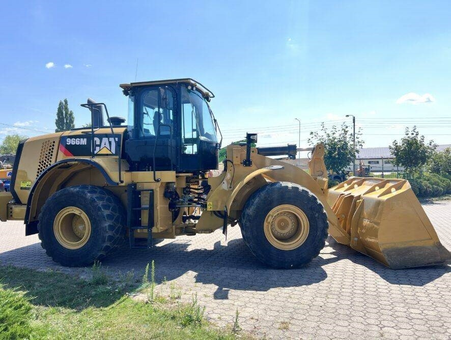 CAT 966M - Wheel loader: picture 4 CAT 966M - Wheel loader: picture 4