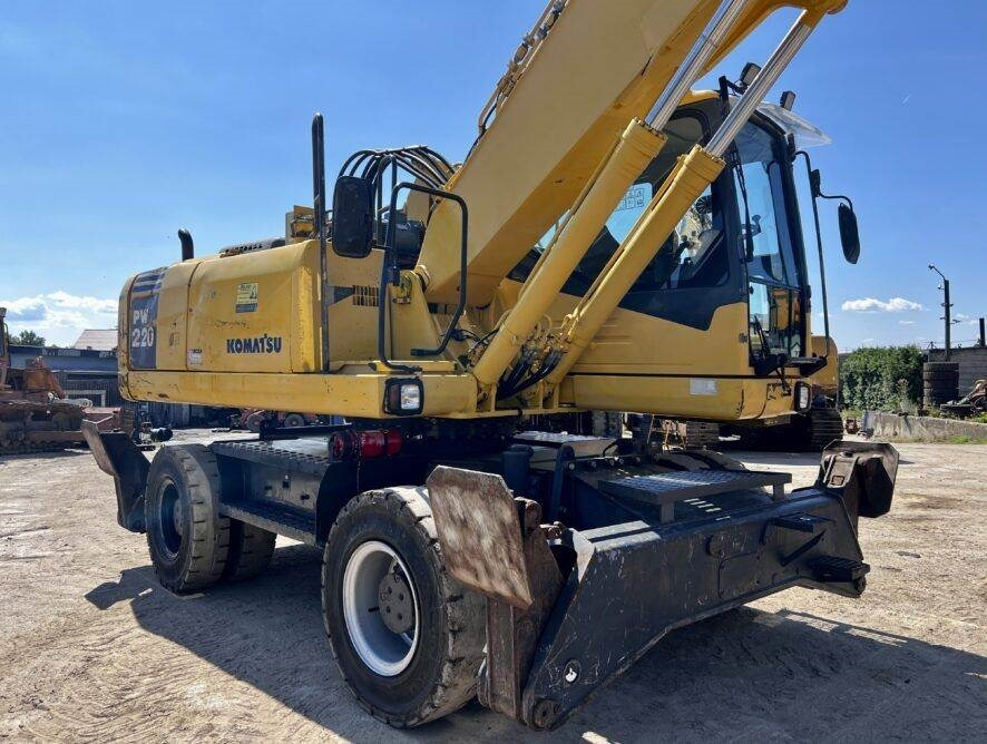 Komatsu PW220MH MH  - Waste/ Industry handler: picture 4 Komatsu PW220MH MH  - Waste/ Industry handler: picture 4