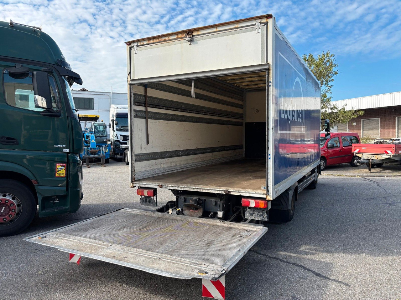 Mercedes-Benz Atego 821 Luft/LBW/EU6/Klima/Navi - Closed box van: picture 5 Mercedes-Benz Atego 821 Luft/LBW/EU6/Klima/Navi - Closed box van: picture 5