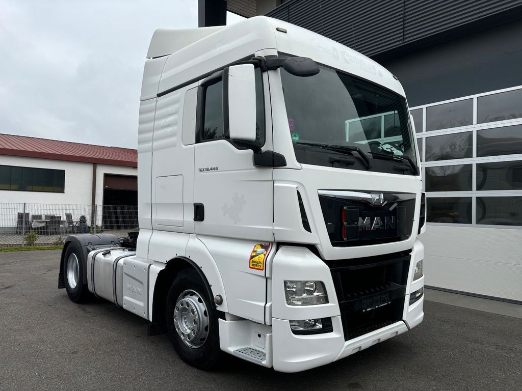 MAN TGX 18.440 480 Retarder/NAVI/2 Tanks/Standheiz - Tractor truck: picture 4 MAN TGX 18.440 480 Retarder/NAVI/2 Tanks/Standheiz - Tractor truck: picture 4