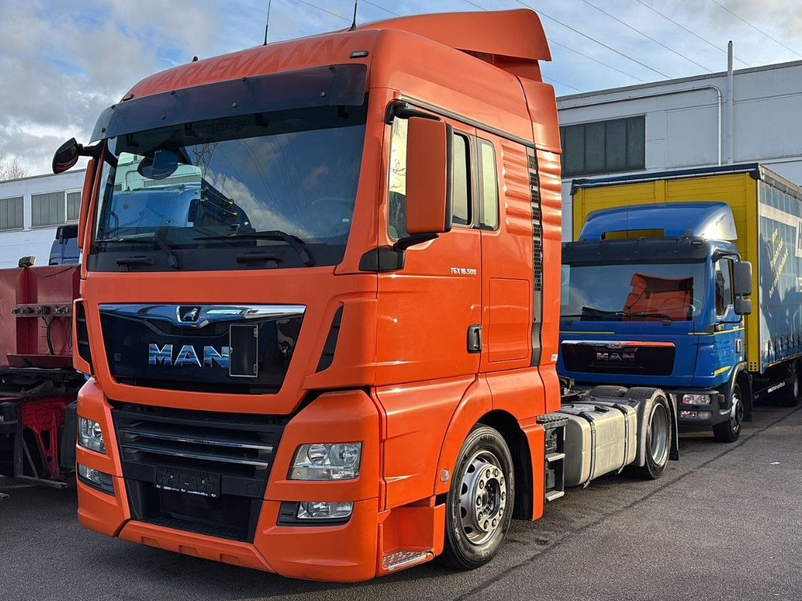 MAN TGX 18.500 XXL HUBSATTELLKUPLUNG - Tractor truck: picture 1 MAN TGX 18.500 XXL HUBSATTELLKUPLUNG - Tractor truck: picture 1