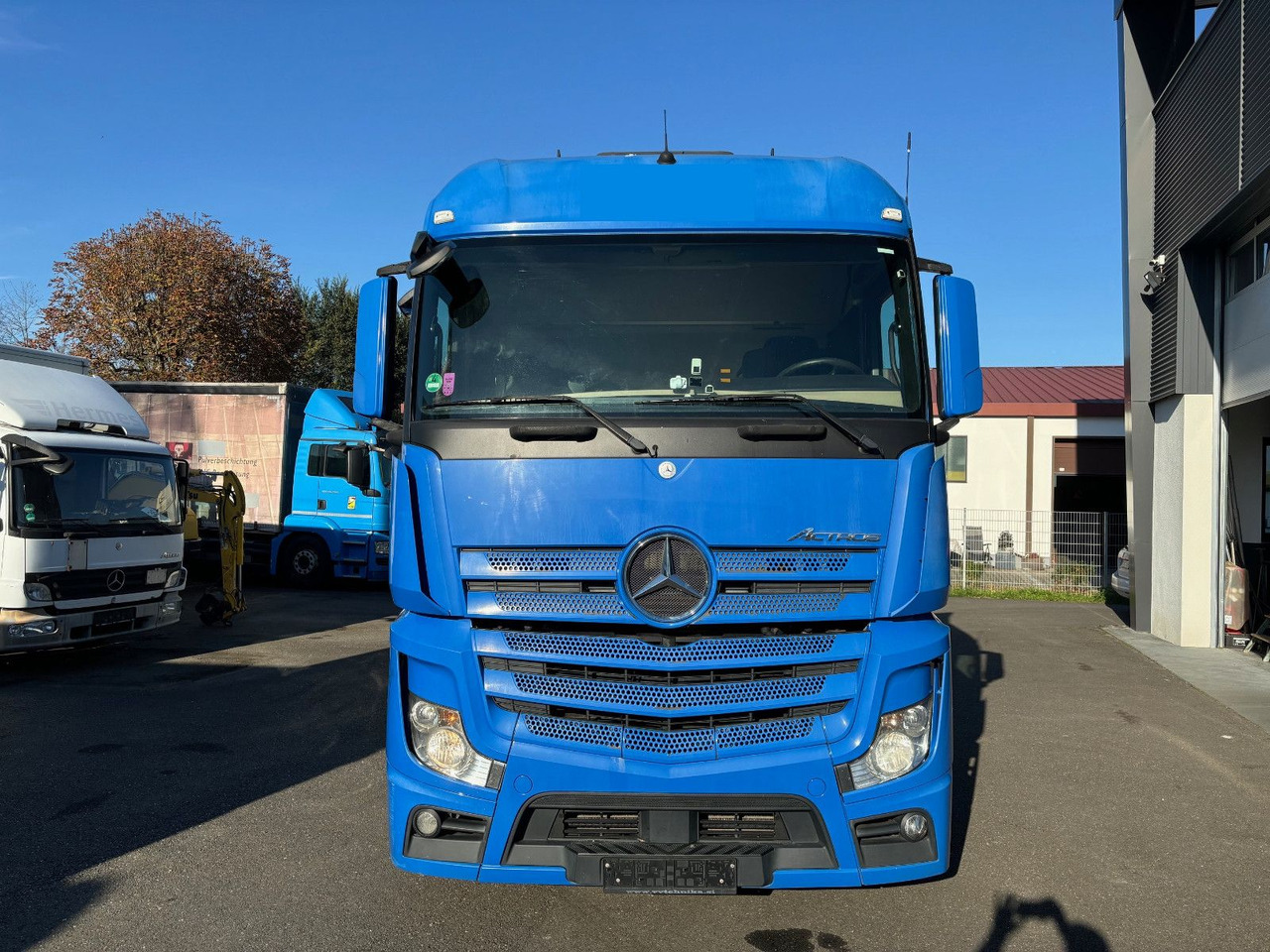 Mercedes-Benz 1836 Mercedes-Benz 1836 - Tractor truck: picture 4 Mercedes-Benz 1836 Mercedes-Benz 1836 - Tractor truck: picture 4