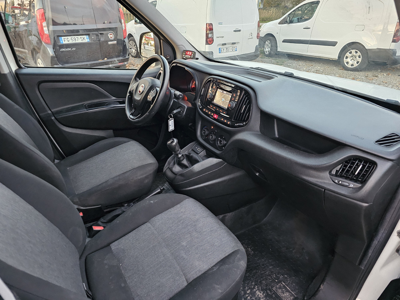 Refrigerated delivery van FIAT DOBLO LONG CHLODNIA carrier KLIMA  EURO6 [ Copy ]: picture 6