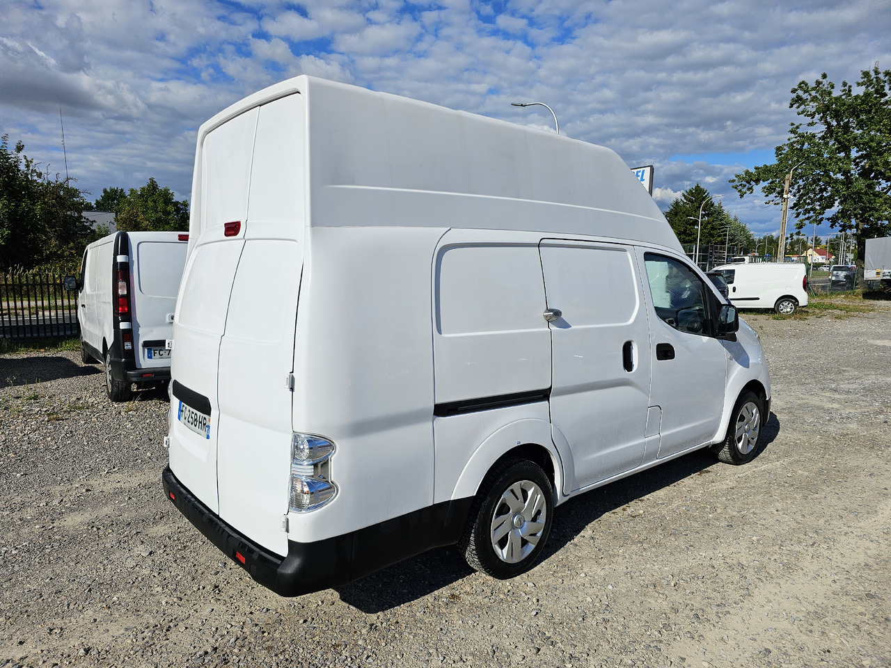 NISSAN E-NV200 ELEKTRYCZNY 40 KVH 250 km KLIMA KAMERA - Small van, Electric van: picture 5 NISSAN E-NV200 ELEKTRYCZNY 40 KVH 250 km KLIMA KAMERA - Small van, Electric van: picture 5