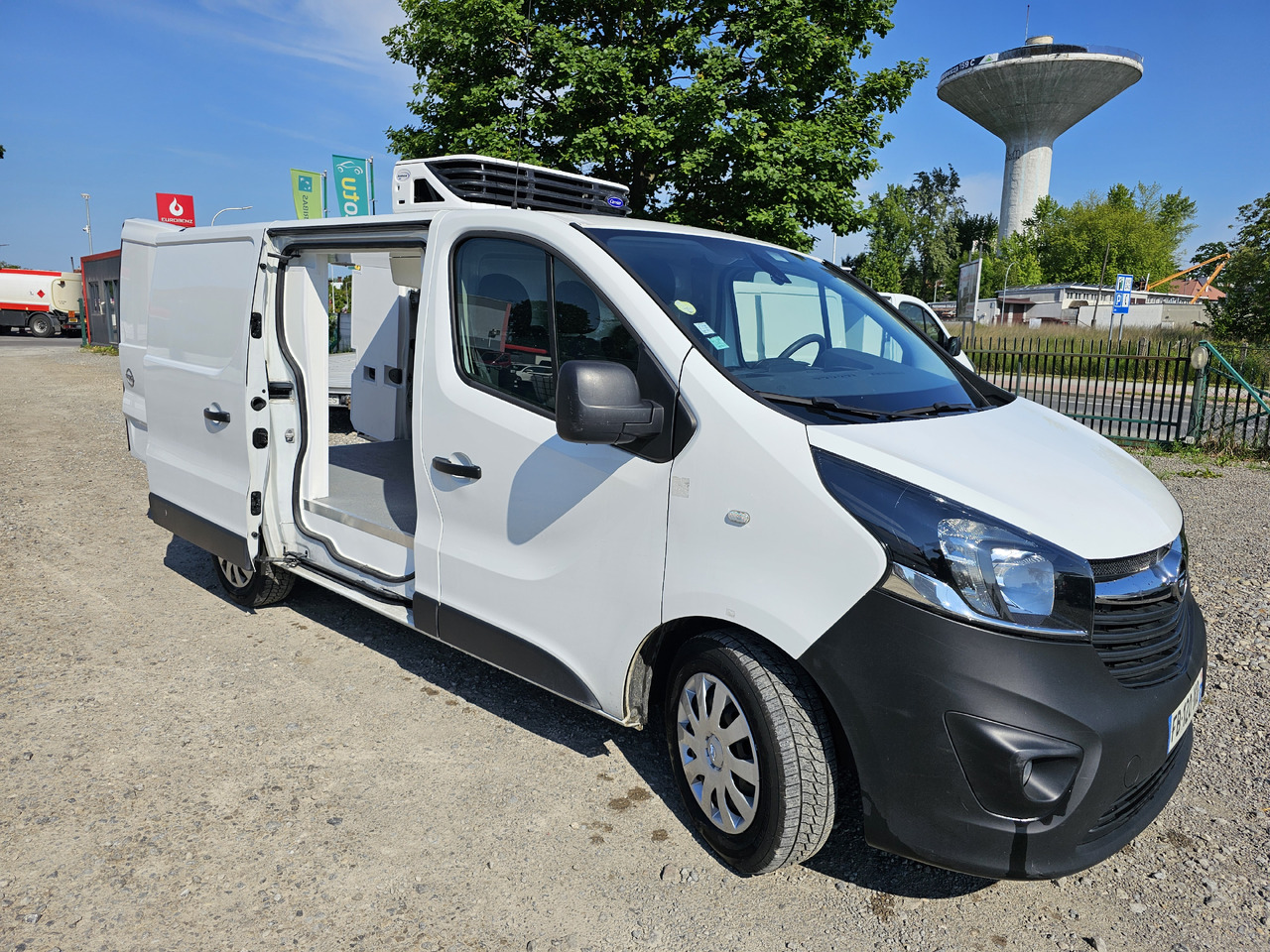 RENAULT TRAFIC L2H1 CHLODNIA MROZNIA CARRIER+230V KLIMA KAMERA EURO6 - Refrigerated delivery van: picture 1 RENAULT TRAFIC L2H1 CHLODNIA MROZNIA CARRIER+230V KLIMA KAMERA EURO6 - Refrigerated delivery van: picture 1