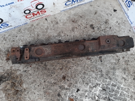 Claas Ares 600, 700, 800 Series 836 Engine Cylinder Head 6005021490 - Cylinder head for Farm tractor: picture 2 Claas Ares 600, 700, 800 Series 836 Engine Cylinder Head 6005021490 - Cylinder head for Farm tractor: picture 2