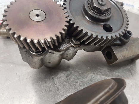 International 885xl, 784, 585, 785, 674 Engine Oil Pump 3055194r92, 3136430r95 - Oil pump for Farm tractor: picture 5 International 885xl, 784, 585, 785, 674 Engine Oil Pump 3055194r92, 3136430r95 - Oil pump for Farm tractor: picture 5