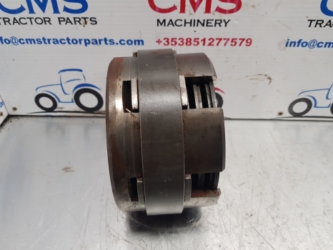 John Deere 40 And 50 Series Four Wheel Drive Clutch L39840, L34058 - Clutch and parts for Farm tractor: picture 4 John Deere 40 And 50 Series Four Wheel Drive Clutch L39840, L34058 - Clutch and parts for Farm tractor: picture 4