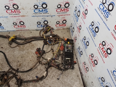 John Deere 6115m, 6m, 6105m, 6125m, Cab Wiring Loom Al216181, Al211405 - Cables/ Wire harness: picture 2 John Deere 6115m, 6m, 6105m, 6125m, Cab Wiring Loom Al216181, Al211405 - Cables/ Wire harness: picture 2