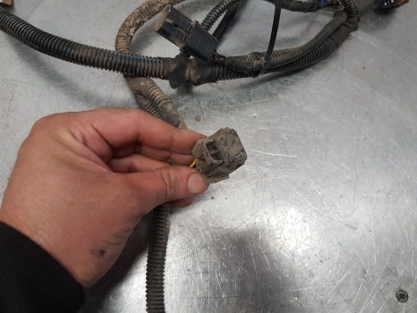 John Deere 6145r, 6r Series, Rear Fender Wiring Loom Rhs Al216726, Al207321 - Cables/ Wire harness: picture 4 John Deere 6145r, 6r Series, Rear Fender Wiring Loom Rhs Al216726, Al207321 - Cables/ Wire harness: picture 4