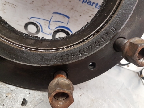John Deere Deutz Agrotron Zf Front Hub Bolt Plate L101713, 4475407037, 04415114 - Hub for Farm tractor: picture 2 John Deere Deutz Agrotron Zf Front Hub Bolt Plate L101713, 4475407037, 04415114 - Hub for Farm tractor: picture 2