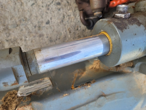 Kramer Kt407 Claas Scorpion 7035 Front Axle Steering Cylinder 26.25, 434273, 432968 - Steering: picture 3 Kramer Kt407 Claas Scorpion 7035 Front Axle Steering Cylinder 26.25, 434273, 432968 - Steering: picture 3