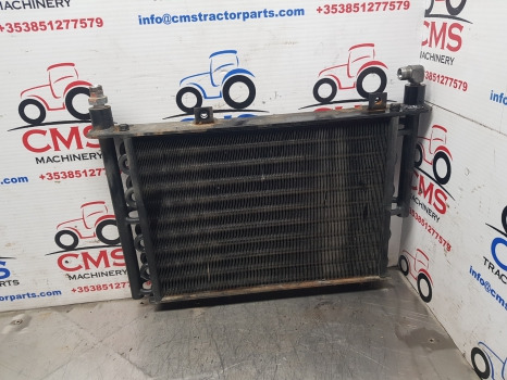 Kubota M5092 Oil Cooler - Radiator: picture 2 Kubota M5092 Oil Cooler - Radiator: picture 2