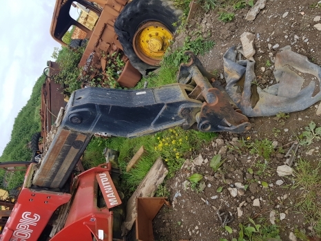 Manitou Mlt 735-120 Lsu Tilt Ram Cylinder 252392, 264802, 238842, 245512, 252392 - Hydraulic cylinder for Telescopic handler: picture 4 Manitou Mlt 735-120 Lsu Tilt Ram Cylinder 252392, 264802, 238842, 245512, 252392 - Hydraulic cylinder for Telescopic handler: picture 4