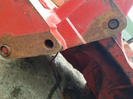 Mccormick Case Cx, Mxc, Mc Ser Mc100 Front Axle Support Bolster 138531, 337256a1 - Front axle for Agricultural machinery: picture 5 Mccormick Case Cx, Mxc, Mc Ser Mc100 Front Axle Support Bolster 138531, 337256a1 - Front axle for Agricultural machinery: picture 5