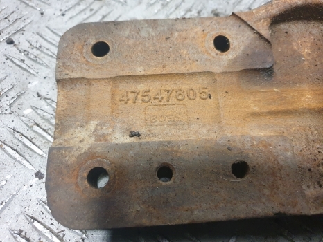 New Holland T5.100, T5.110, T5.120 Engine Mounting Bracket 47547805 - Engine mount for Farm tractor: picture 3 New Holland T5.100, T5.110, T5.120 Engine Mounting Bracket 47547805 - Engine mount for Farm tractor: picture 3