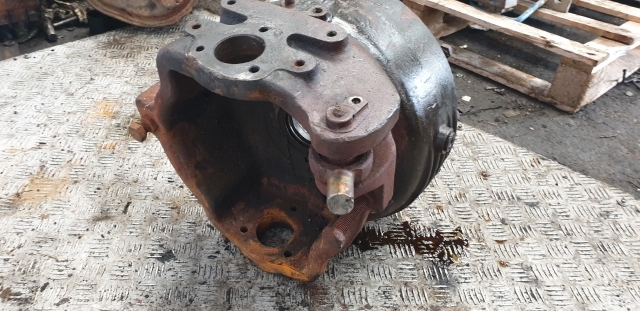 Same Deutz, Lamborghini Front Swivel Housing Rhs 0.010.4047.0/50, 0.010.4047 - Steering knuckle for Farm tractor: picture 5 Same Deutz, Lamborghini Front Swivel Housing Rhs 0.010.4047.0/50, 0.010.4047 - Steering knuckle for Farm tractor: picture 5