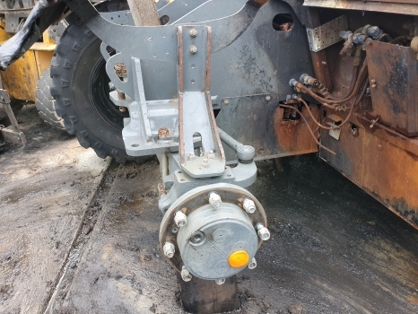 Kramer Kt 407 Front Rear Axle, Engine, Transmission, Frame Parts Nut - Spare parts for Telescopic handler: picture 4 Kramer Kt 407 Front Rear Axle, Engine, Transmission, Frame Parts Nut - Spare parts for Telescopic handler: picture 4