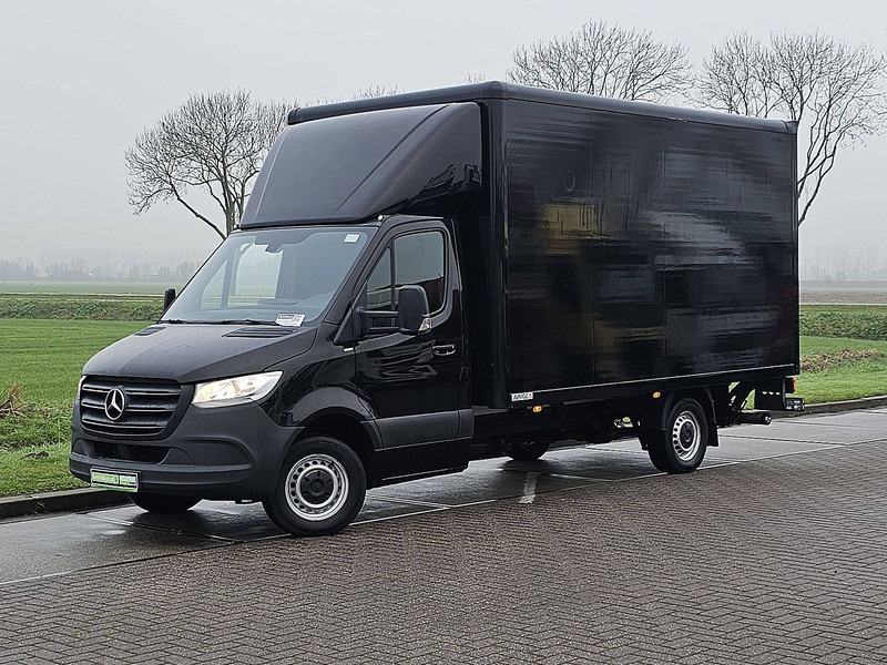 Mercedes-Benz Sprinter 316 Bakwagen Laadklep - Closed box van: picture 2 Mercedes-Benz Sprinter 316 Bakwagen Laadklep - Closed box van: picture 2