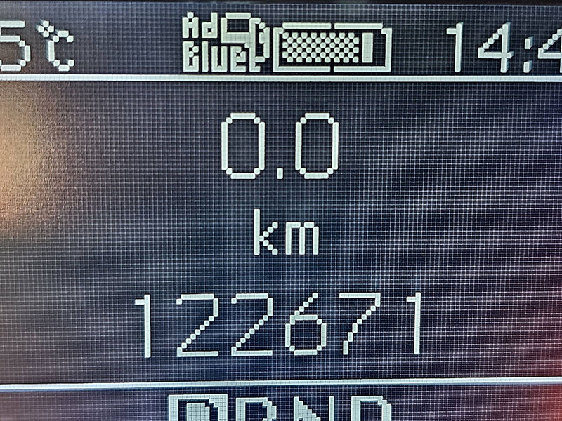 Closed box van Mercedes-Benz Sprinter 317: picture 8 Closed box van Mercedes-Benz Sprinter 317: picture 8