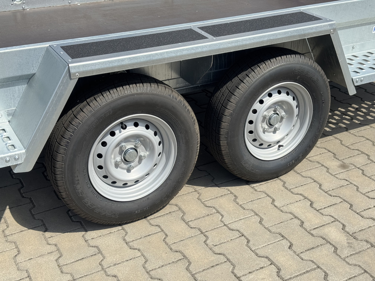 ZASŁAW MK350TH - Plant trailer: picture 5 ZASŁAW MK350TH - Plant trailer: picture 5