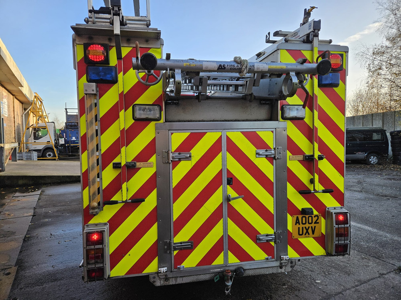 SCANIA 94D - Fire truck: picture 5 SCANIA 94D - Fire truck: picture 5