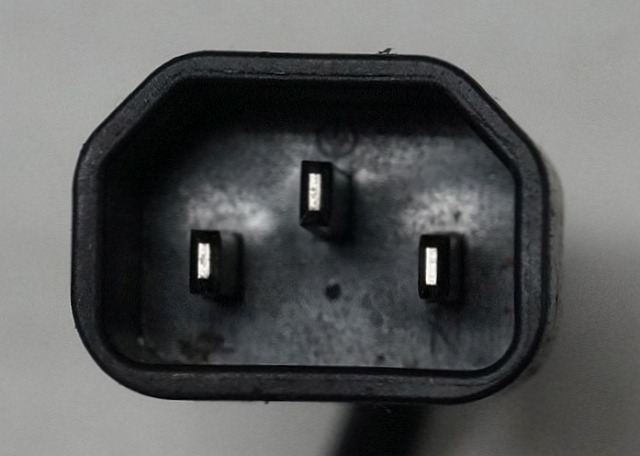Jungheinrich 51502260 | Charger model YP05-E 24V-10A for EJC-M10 sn. 81001206H18 - Battery for Material handling equipment: picture 2 Jungheinrich 51502260 | Charger model YP05-E 24V-10A for EJC-M10 sn. 81001206H18 - Battery for Material handling equipment: picture 2