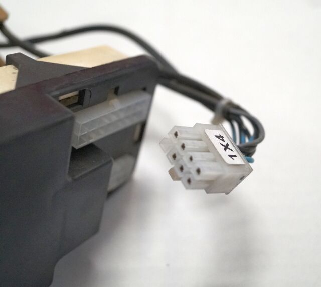 Linde 1443605100 | Rijschakelaar Control handle Control module - Electrical system for Material handling equipment: picture 3 Linde 1443605100 | Rijschakelaar Control handle Control module - Electrical system for Material handling equipment: picture 3