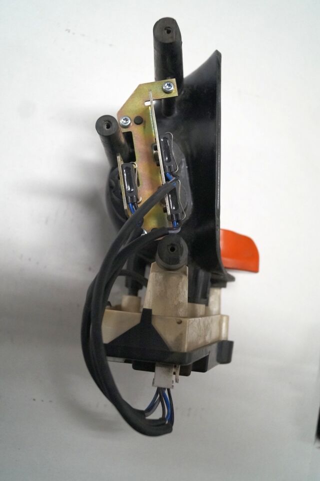 Linde 1443605100 | Rijschakelaar Control handle Control module - Electrical system for Material handling equipment: picture 3 Linde 1443605100 | Rijschakelaar Control handle Control module - Electrical system for Material handling equipment: picture 3