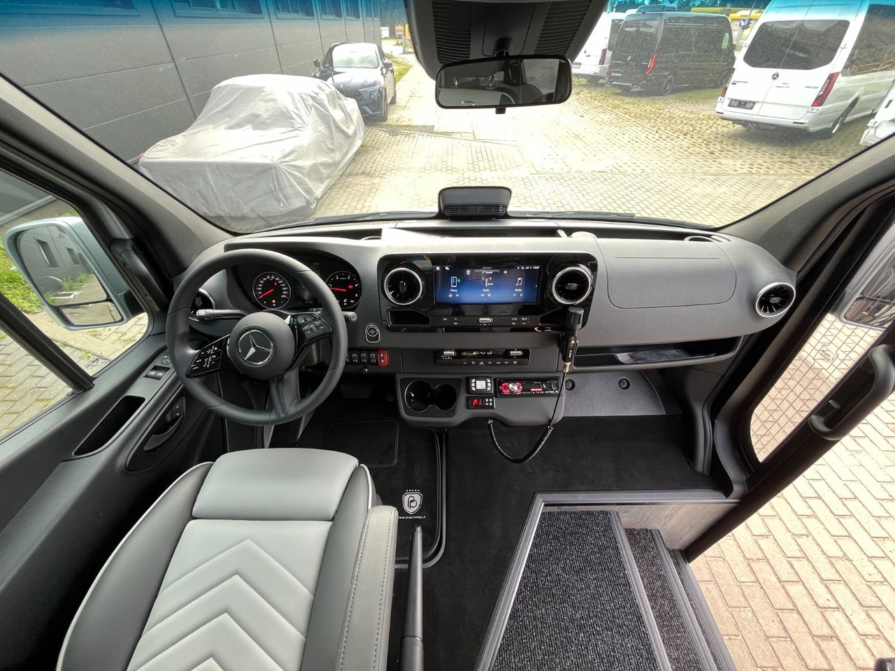 New Minibus, Passenger van Mercedes-Benz Sprinter 519 TRANSFER XL / 22+1+1 / ON STOCK!!! Mercedes-Benz Sprinter 519 TOURIST XL/ 21-24 Seats/ IN STOCK!: picture 23