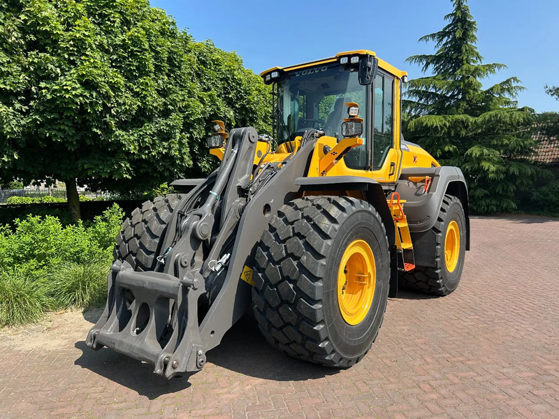 New Wheel loader Volvo L120 H2 UNUSED Michelin 750/65: picture 8