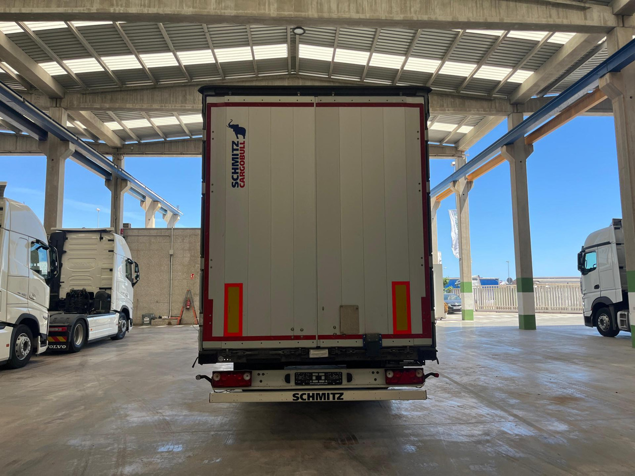 Curtainsider semi-trailer Schmitz Cargobull SCS24/L Varios: picture 6