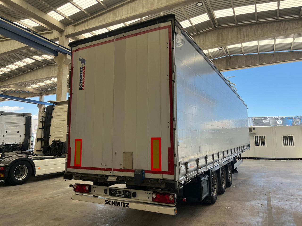 Curtainsider semi-trailer Schmitz Cargobull SCS24/L Varios: picture 7