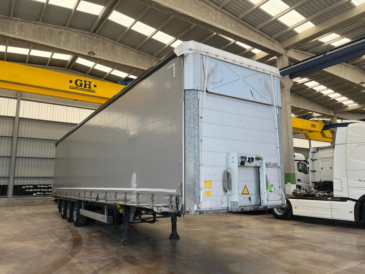 Schmitz Cargobull SCS24/L Varios - Curtainsider semi-trailer: picture 2 Schmitz Cargobull SCS24/L Varios - Curtainsider semi-trailer: picture 2